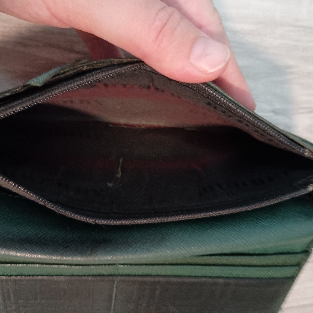 Burberry - dark green wallet bifold - Authentic - Picture 10 of 15